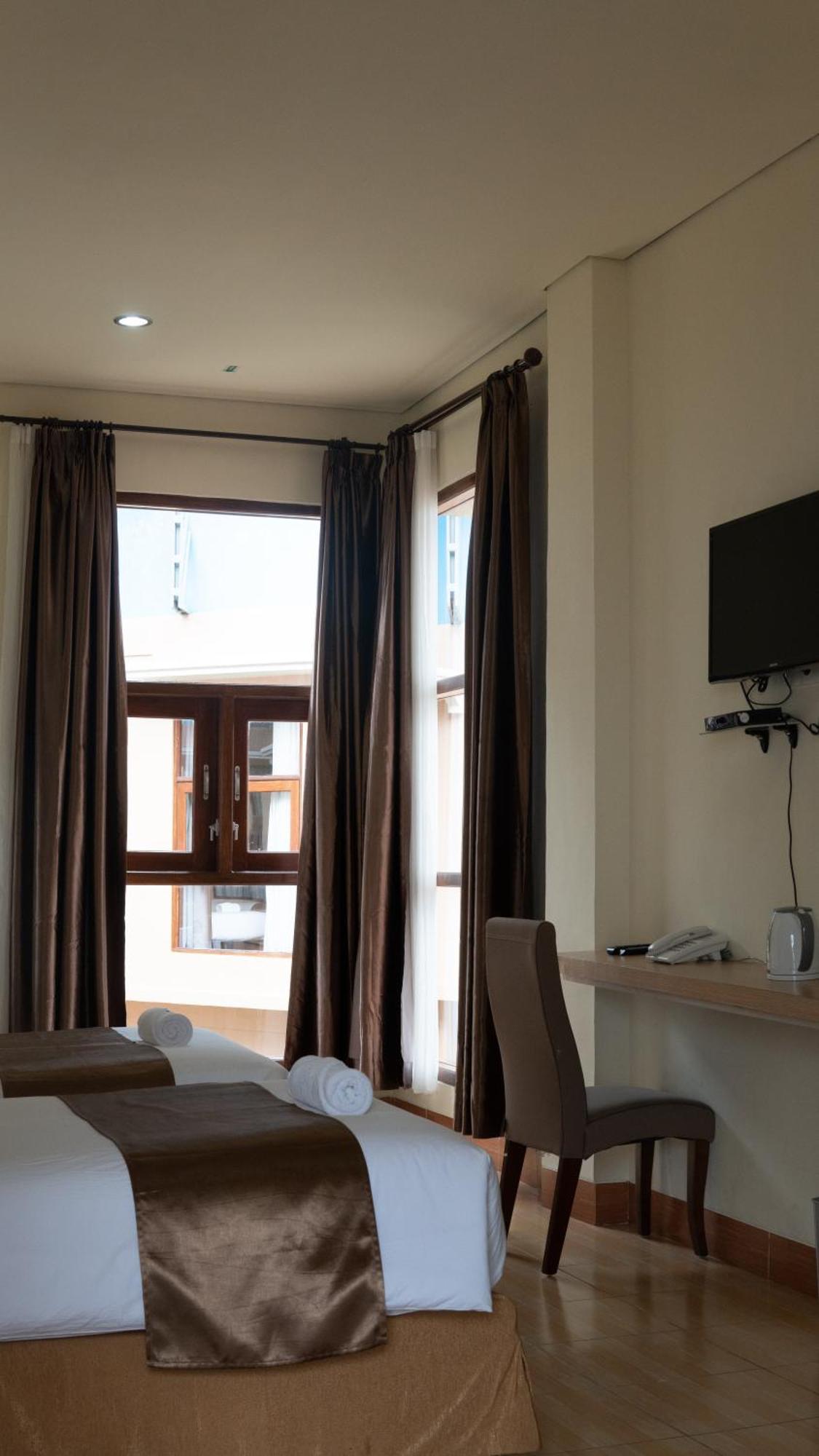 Revayah Hotels Рутенг Екстериор снимка