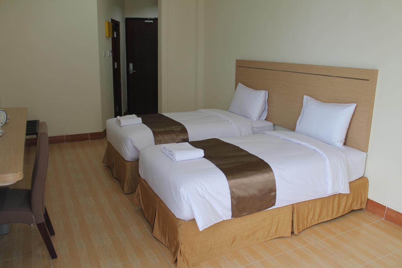 Revayah Hotels Рутенг Екстериор снимка