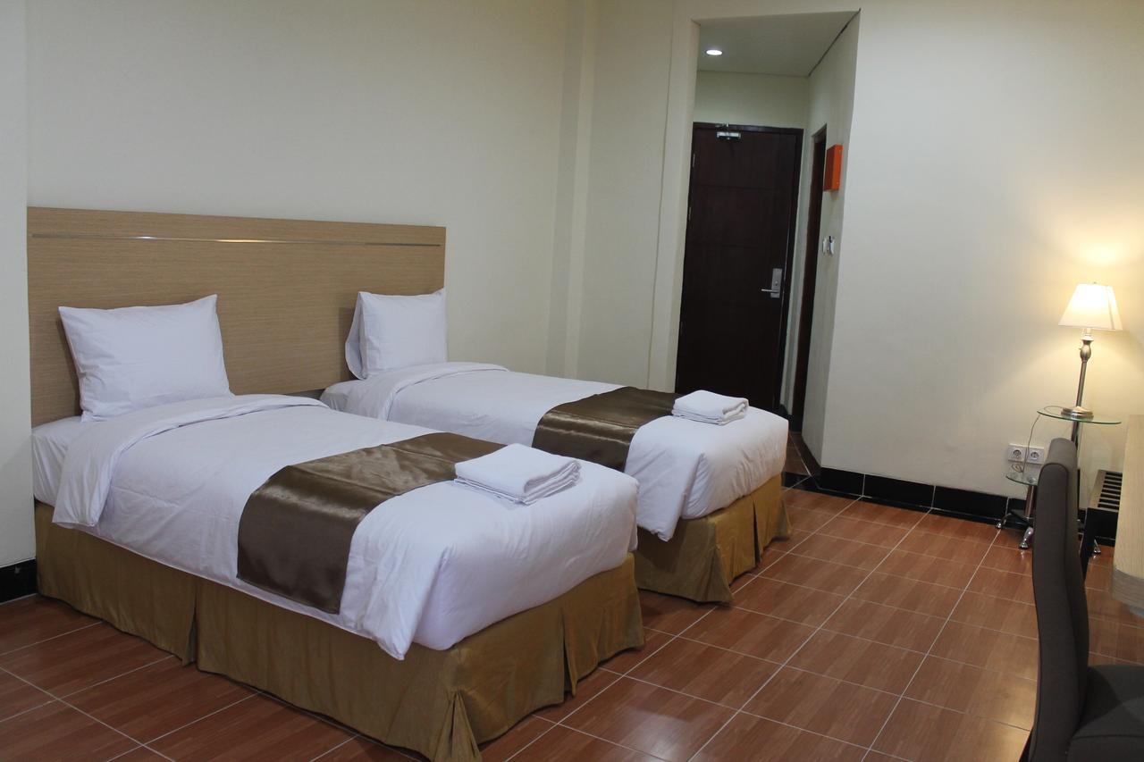 Revayah Hotels Рутенг Екстериор снимка